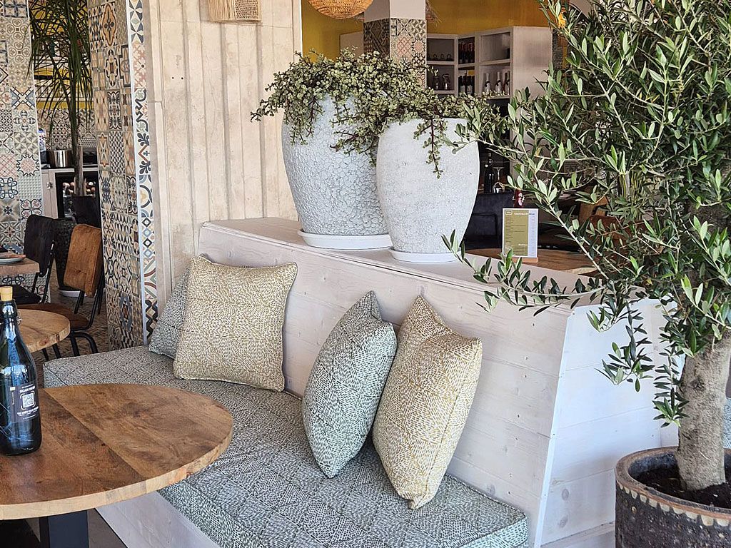 Inside LaCena by Nola location Villajoyosa