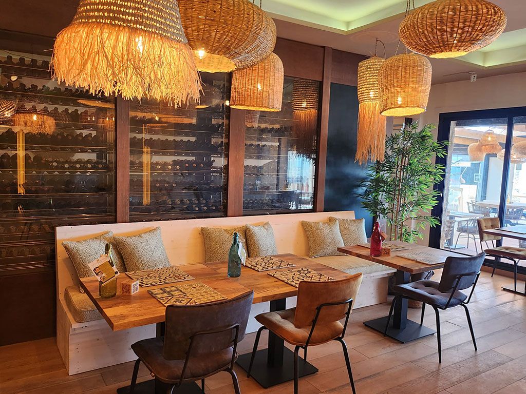 Inside LaCena by Nola location Campello