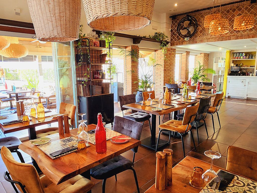 Inside LaCena by Nola location Calpe