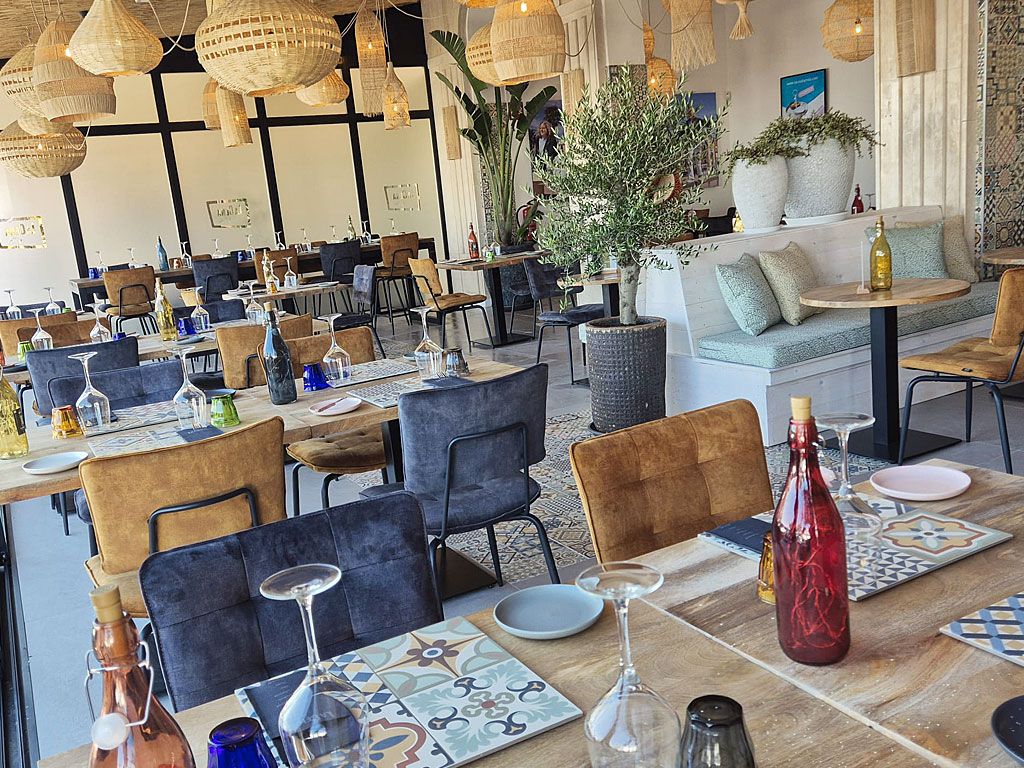 Inside LaCena by Nola location Villajoyosa